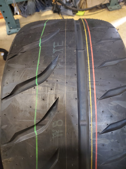 NOS TOYO PROXES R888R BSW P 265 35 18 97Y XL COMPETITION TIRE 104570