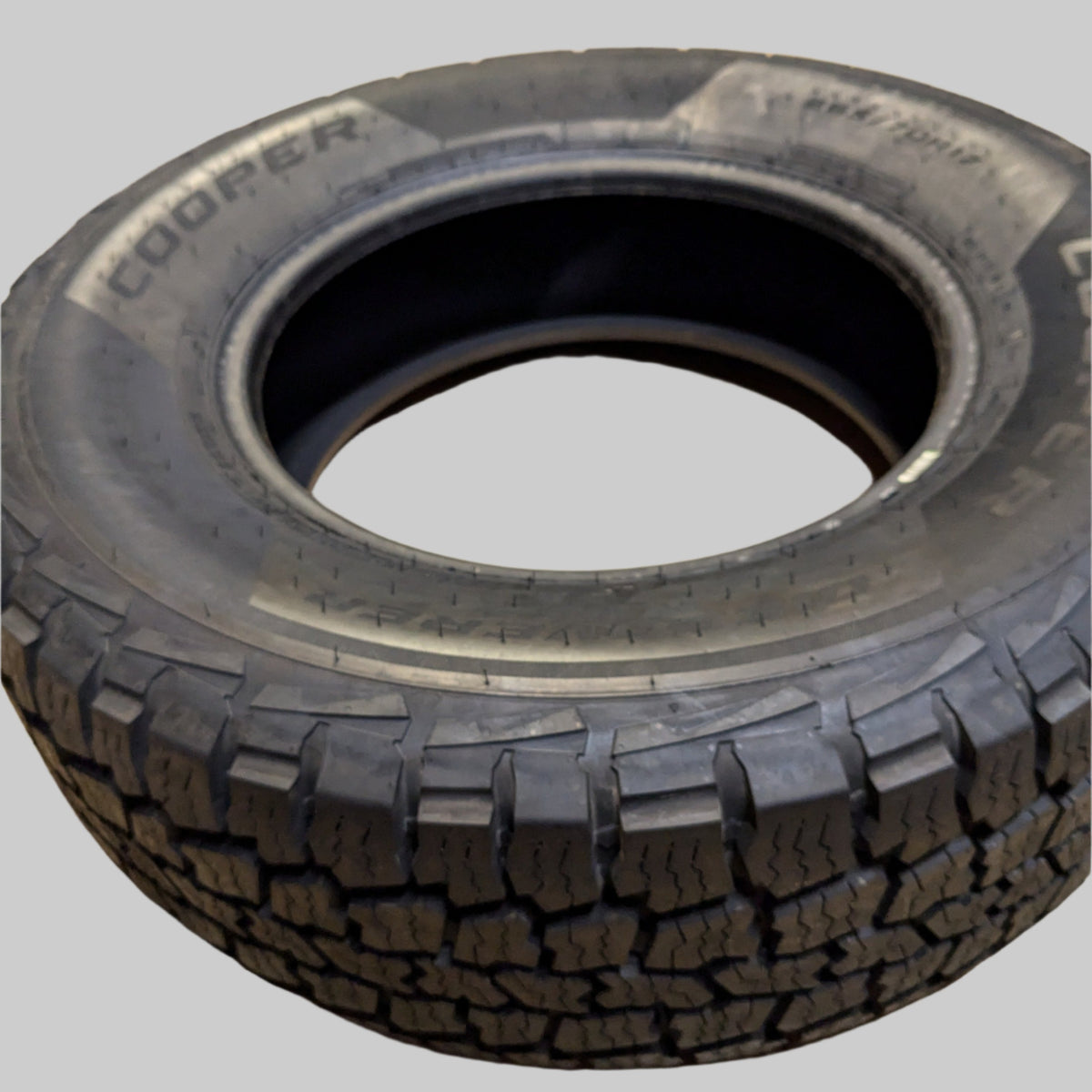COOPER DISCOVERER RTX2 BSW P 265 70 17 115T SL ALL TERRAIN TIRE 90000081742