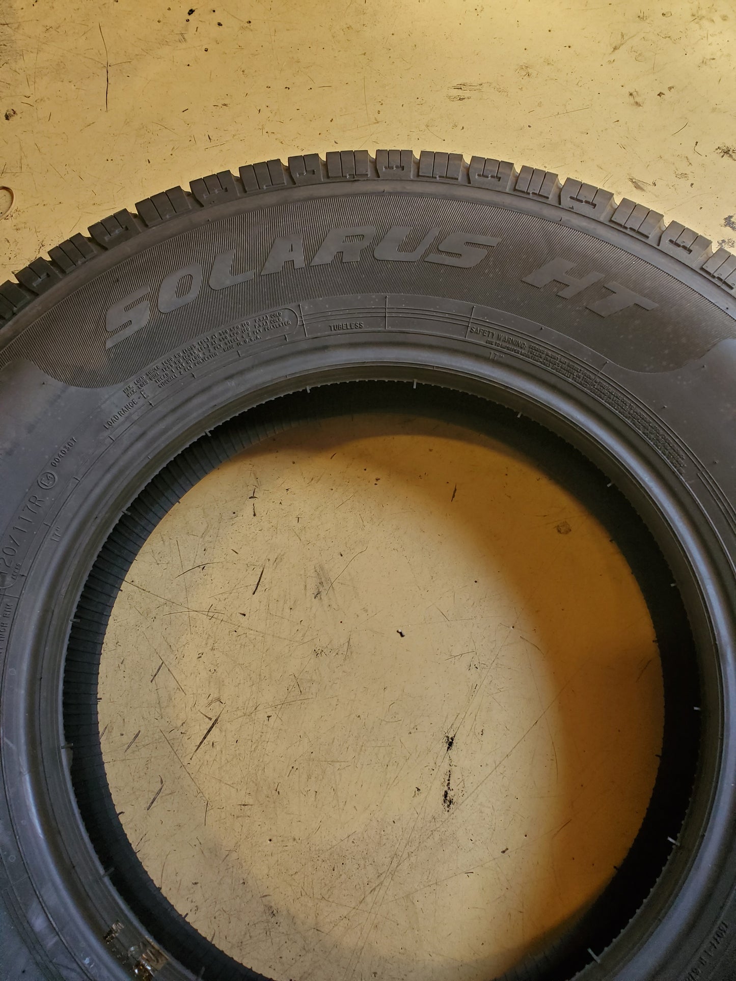 STARFIRE SOLARUS HT BSW LT 235 80 17 120/117R 10PLY ALL SEASON TIRE 163006001