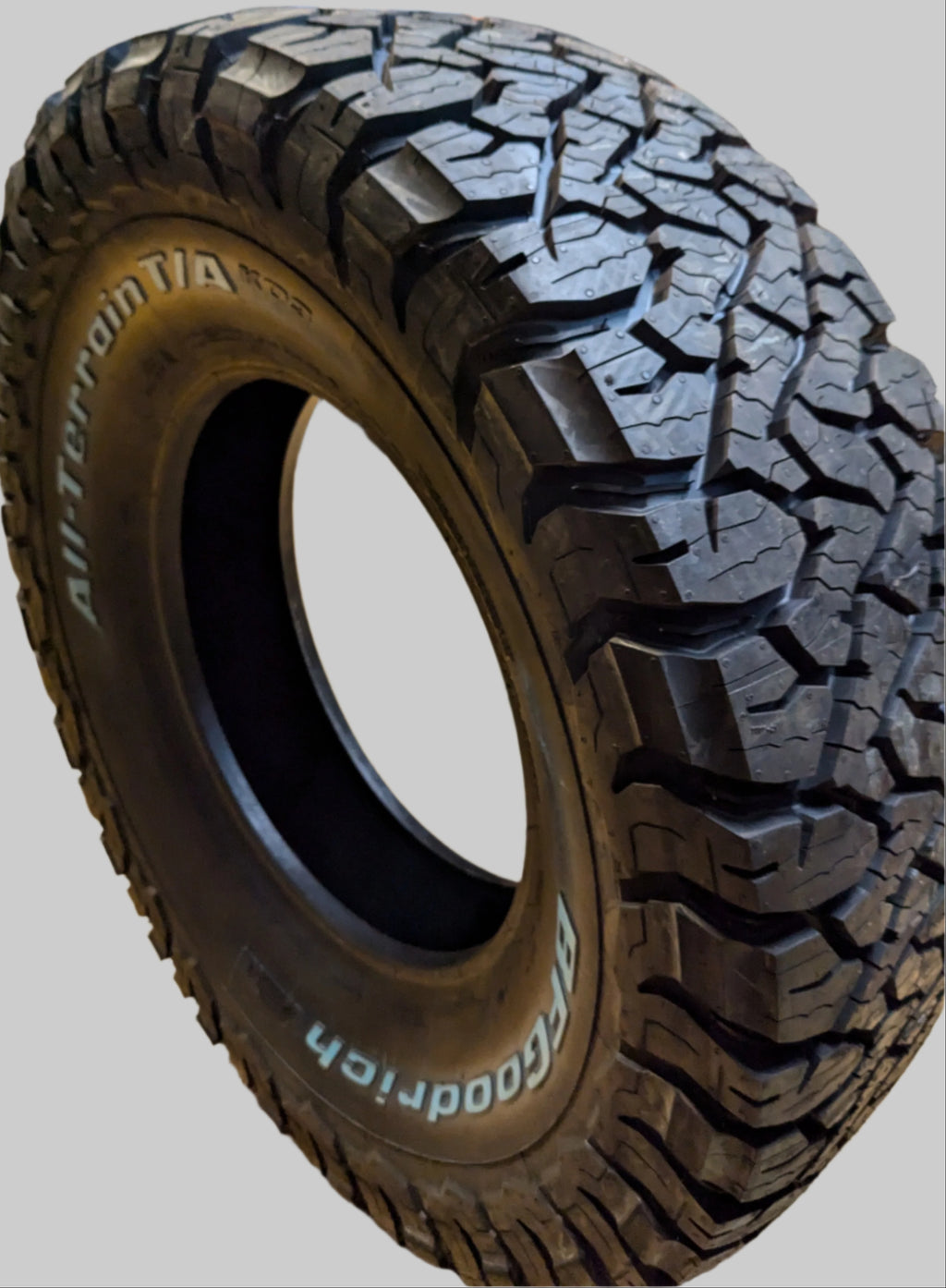 BFGOODRICH ALL TERRAIN T/A KO3 RWL LT 285 75 17 128/125S  LRE 10PLY TIRE 30398