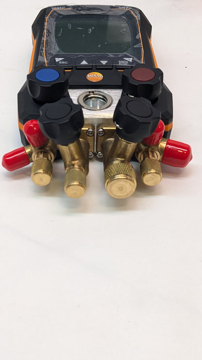 TESTO 557S AC MANIFOLD GAUGE SET – AC RECHARGE KIT WITH 2X TESTO 115I PIPE CLAMP THERMOMETER, 1X TESTO 552I MICRON GAUGE, AND 4X HOSES