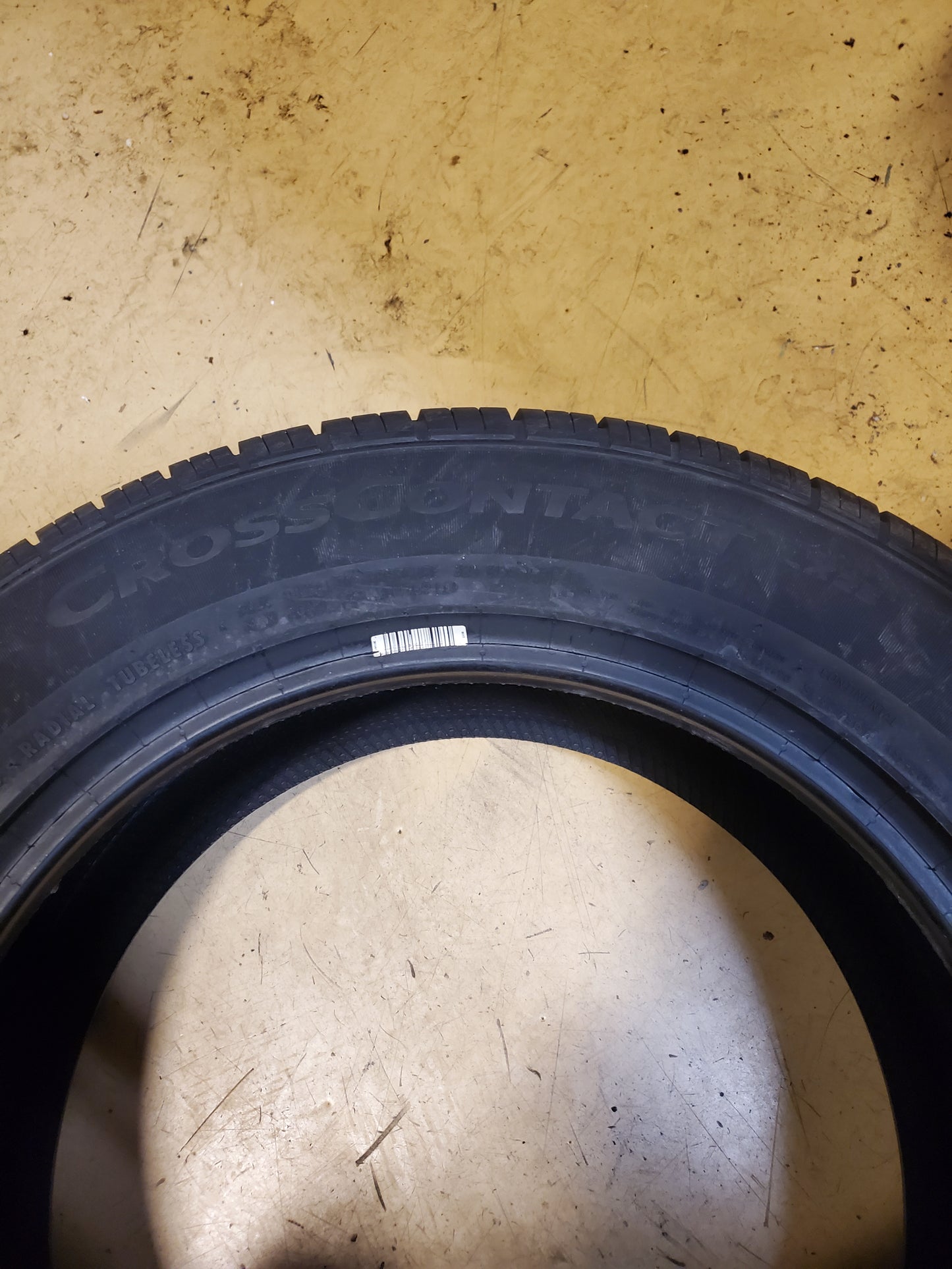CONTINENTAL CROSSCONTACT LX25 P 225 60 17 99H TIRE 15571430000