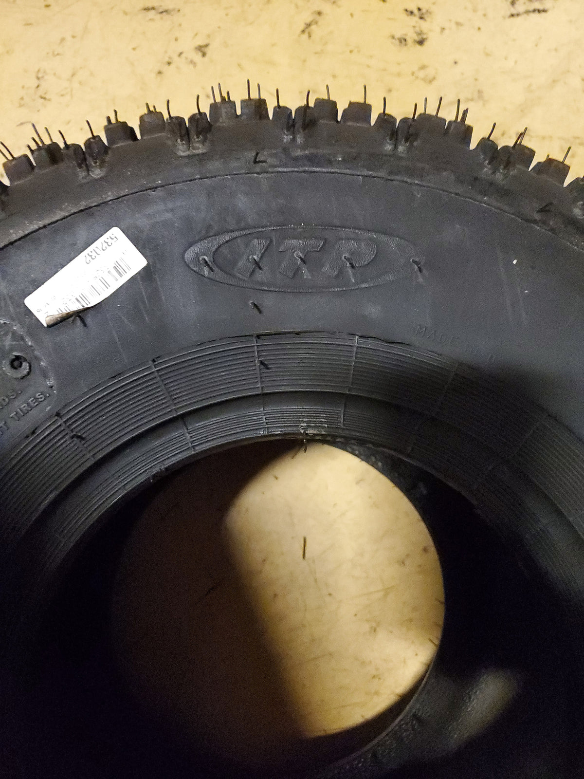 NOS ITP HOLESHOT XCR-03 BSW AT 20 11 9 GOLF TIRE 532054
