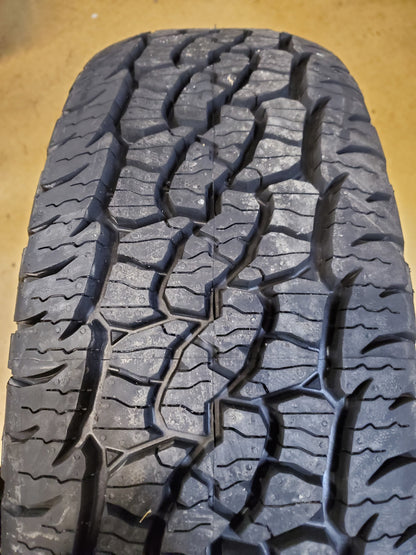 BFGOODRICH TRAIL-TERRAIN T/A RWL P 235 70 16 106T ALL SEASON TIRE 08179