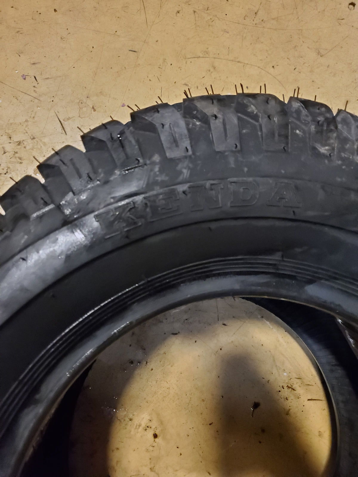 KENDA K500 SUPER TURF BSW 24 12 12 98A3 4PLY LAWN TIRE 2412TFI