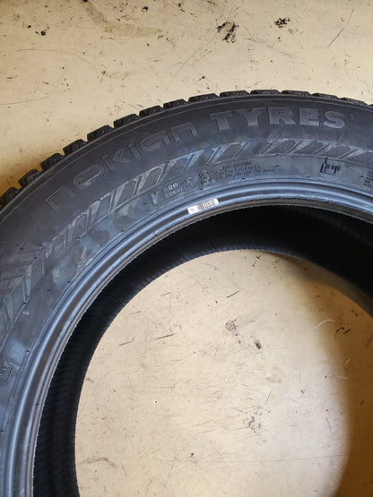 NOKIAN HAKKAPELIITTA 10 SUV STUDDED BSW P 275 55 20 117T XL WINTER TIRE TS32520