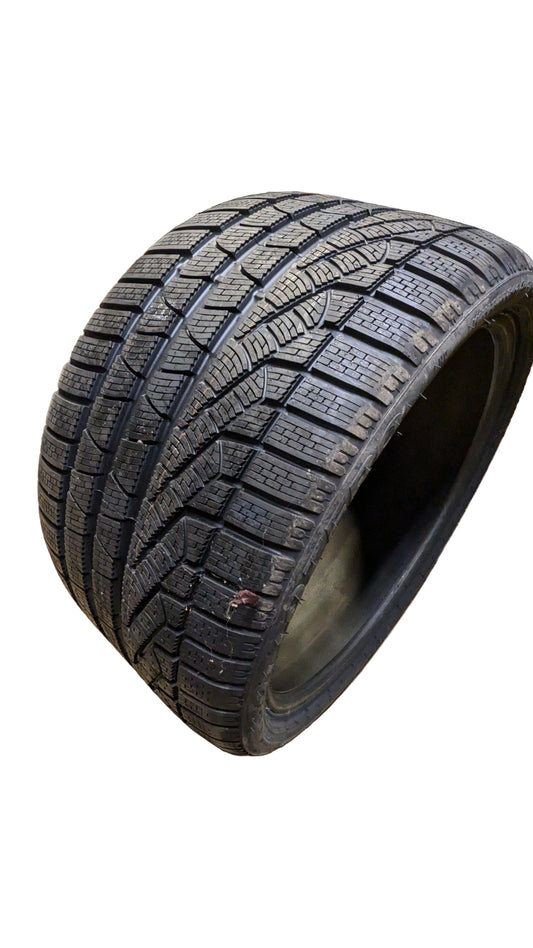 PIRELLI SOTTOZERO W240 SERIES II BSW P 295 30 20 97V WINTER TIRE 1864300