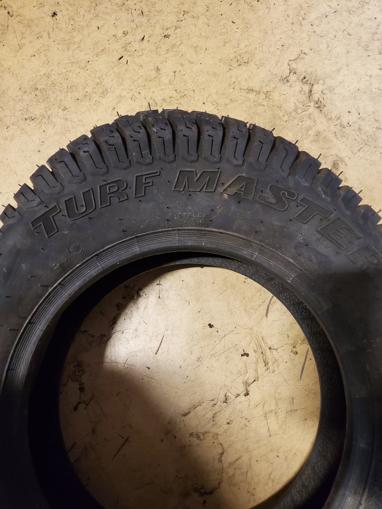 CARLSTAR TURF MASTER BSW 23 8.5 12 4PLY LAWN TIRE 5114191