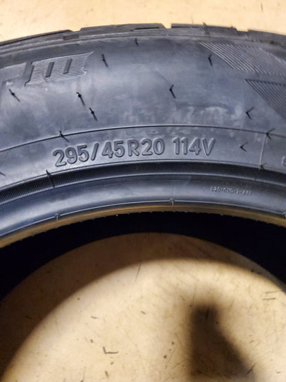 TOYO PROXES ST III BSW P 295 45 20 114V XL UHP TIRE 247300