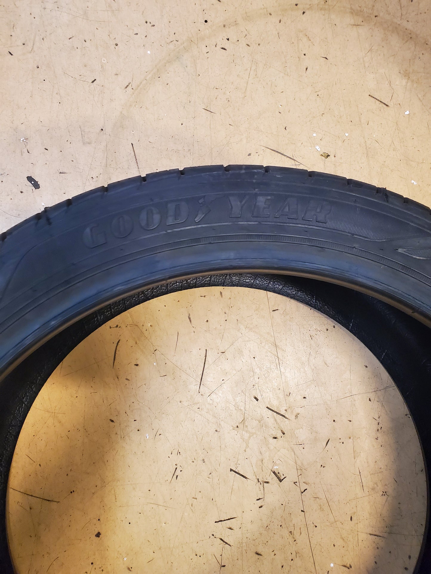 GOODYEAR ASSURANCE MAXLIFE BSW P 235 40 19 96V XL ALL SEASON TIRE 110918545