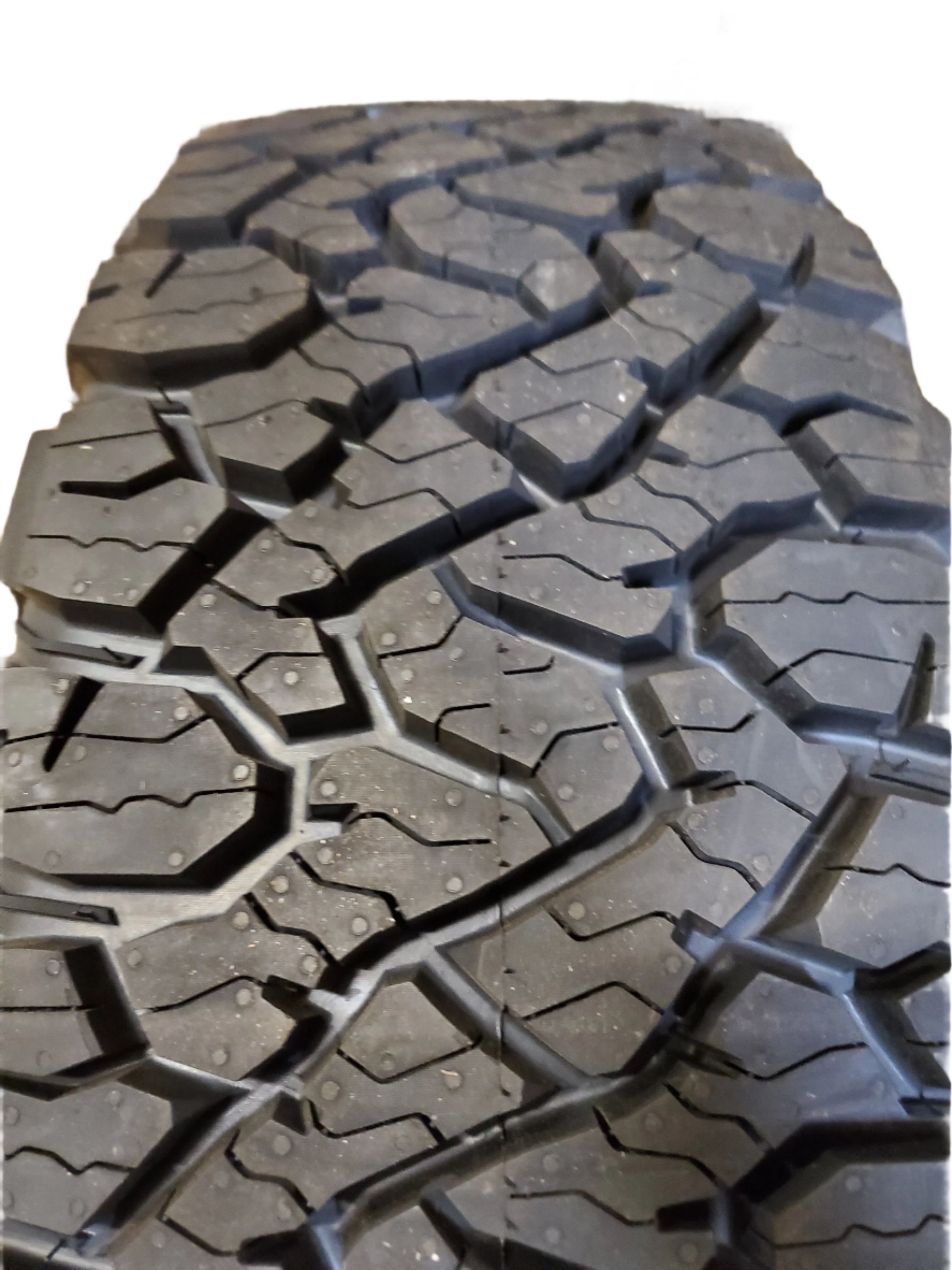 (KSL ONLY) 4 BFGOODRICH ALL-TERRAIN T/A KO3 RWL LT 265 70 18 124/121S 10PLY TIRE 64364