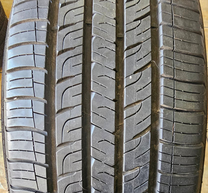 USED 9/32 OF 11/32  GOODYEAR ASSURANCE COMFORTED TOURING P 235 60 17 102H SL  ALL SEASON  TIRE 413488329