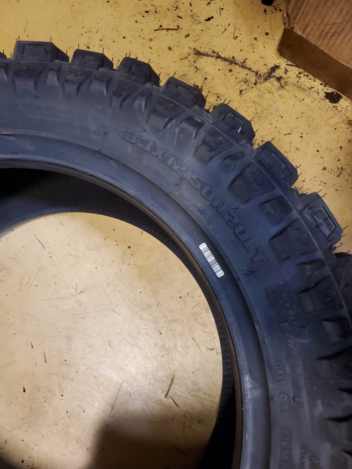DIMENSION COMP MTX BSW LT 33 12.5 20 119Q 12PLY MUD TIRE 1192410334