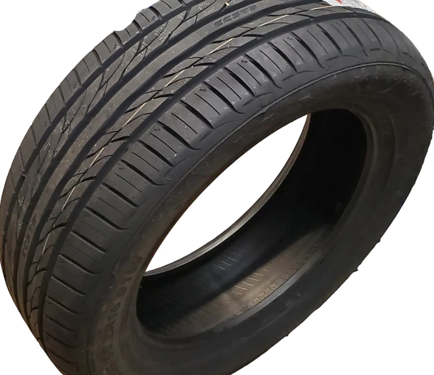 KUMHO ESCTA PS31 BSW P 205 55 16 91W UHP TIRE 2267943