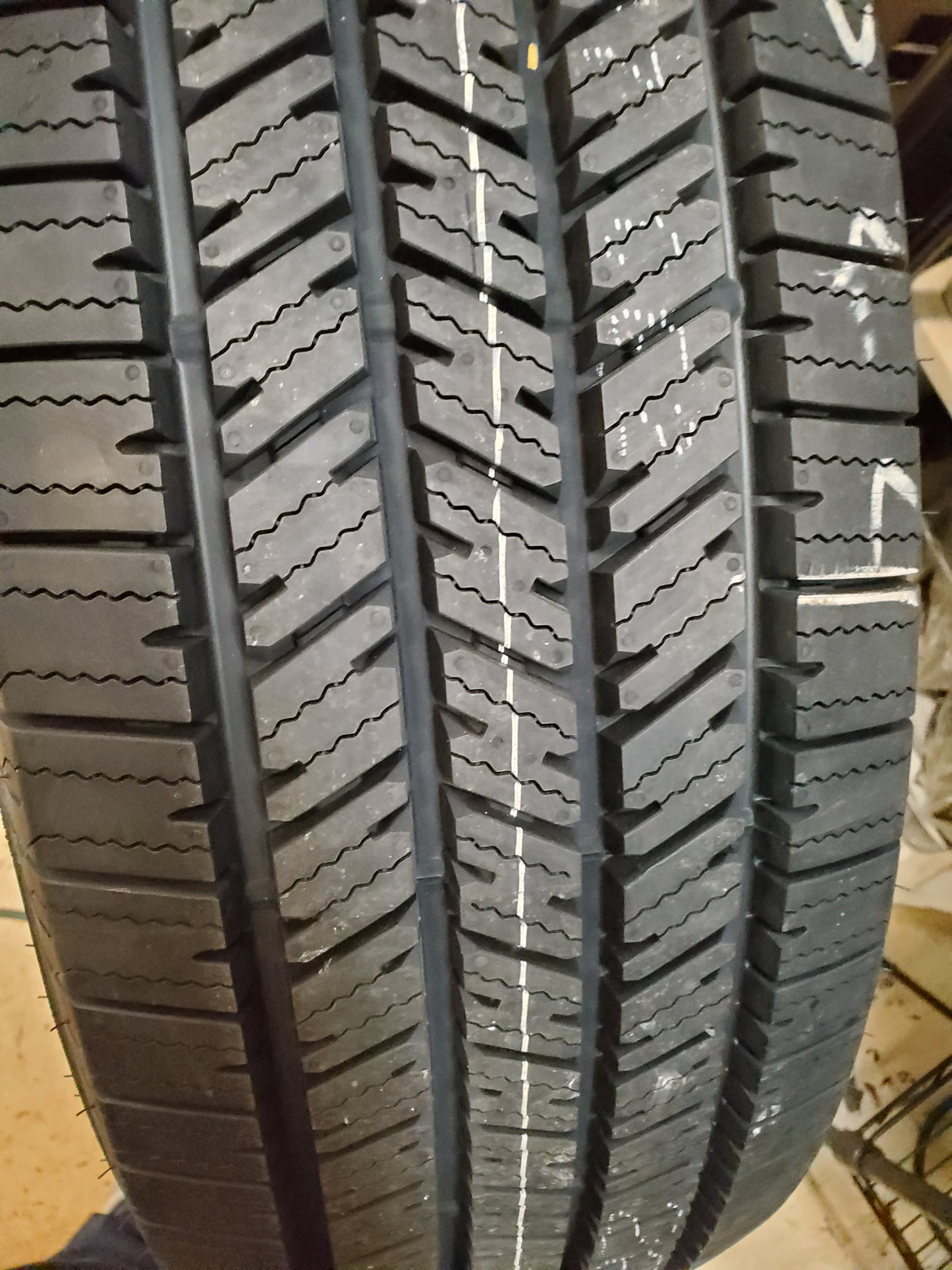 FIRESTONE TRANSFORCE HT2 BSW LT 265 70 18 124/121R 10PLY ALL SEASON TIRE 013869