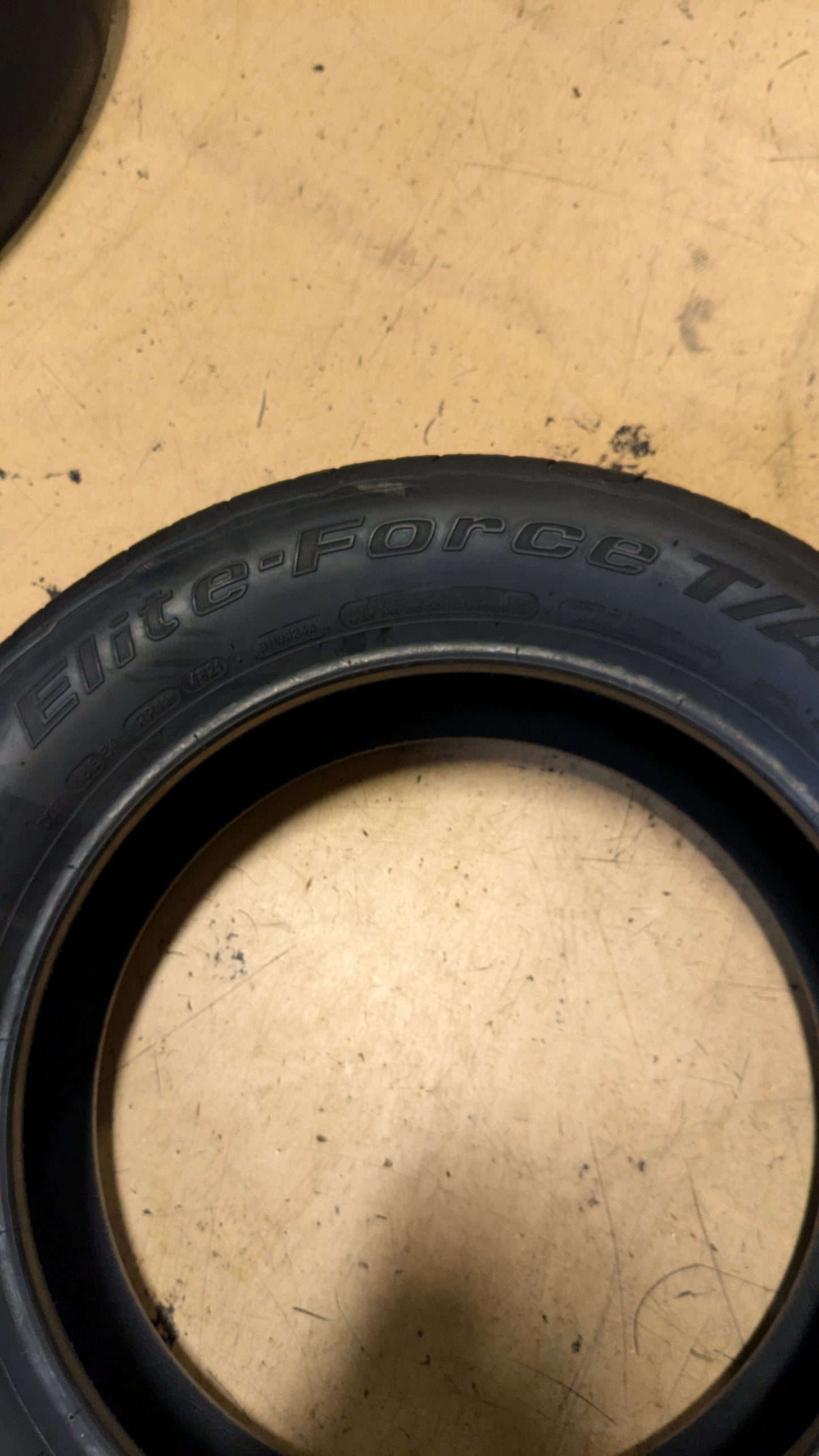 BFGOODRICH ELITE FORCE T/A PURSUIT BSW P 225 60 18 104W XL ALL SEASON 09357