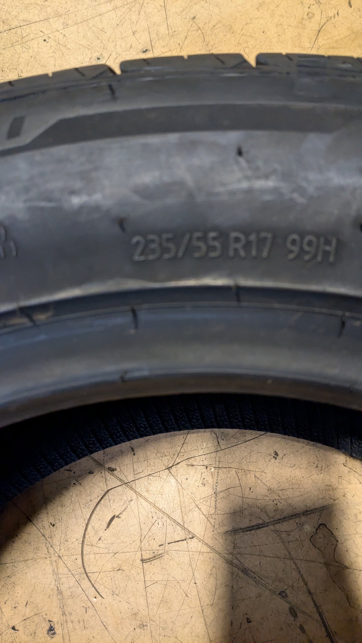 BFGOODRICH ADVANTAGE CONTROL A/S BSW P 235 55 17 99H ALL SEASON TIRE BF07652