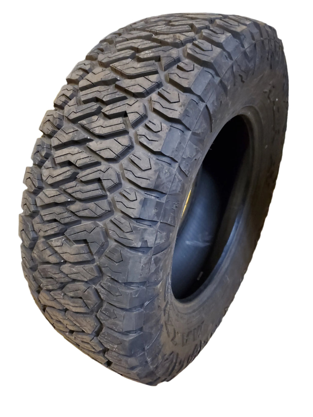 MAXXIS RAZR AT BSW LT 37 12.5 20 128R 12PLY ALL TERRAIN TIRE TL00049900