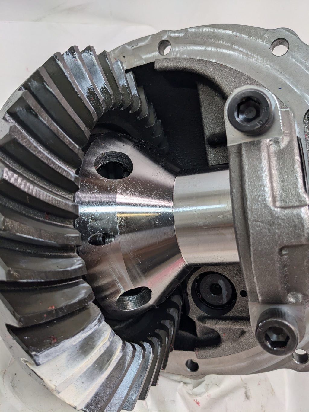 SPEEDWAY FORD 9 INCH POSI TRACTION 3RD MEMBER ASSEMBLY 31 SPLINE 3.70