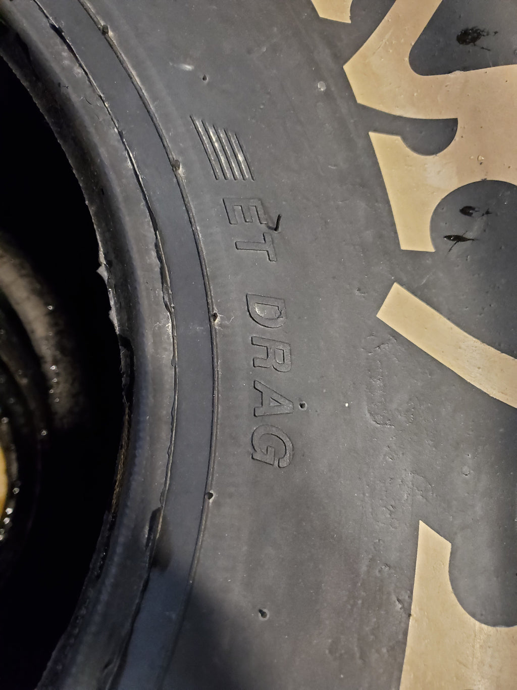 MICKEY THOMPSON ET DRAG WL 33 15 15S RACING TIRE 250526