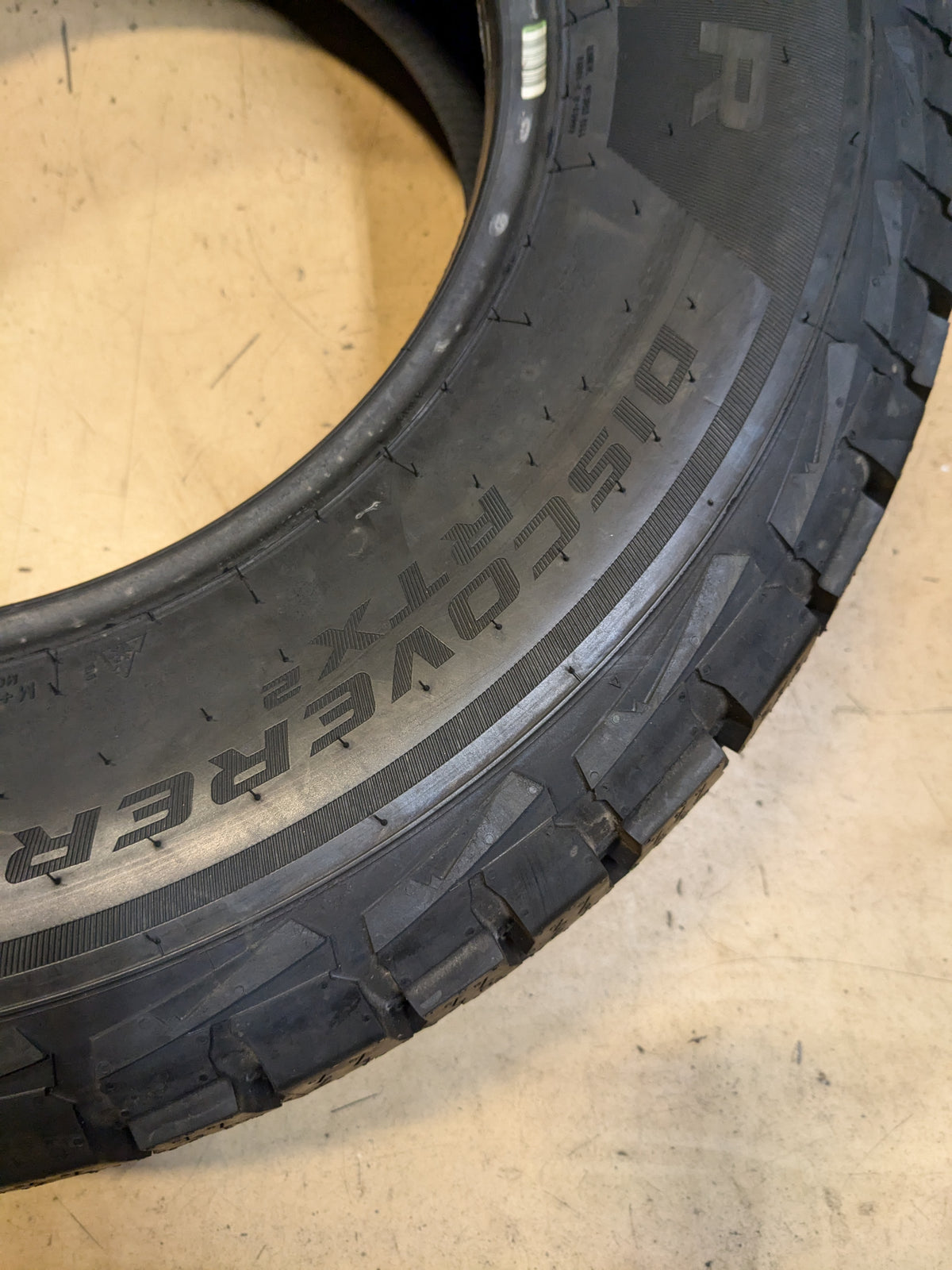 COOPER DISCOVERER RTX2 BSW P 265 70 17 115T SL ALL TERRAIN TIRE 90000081742