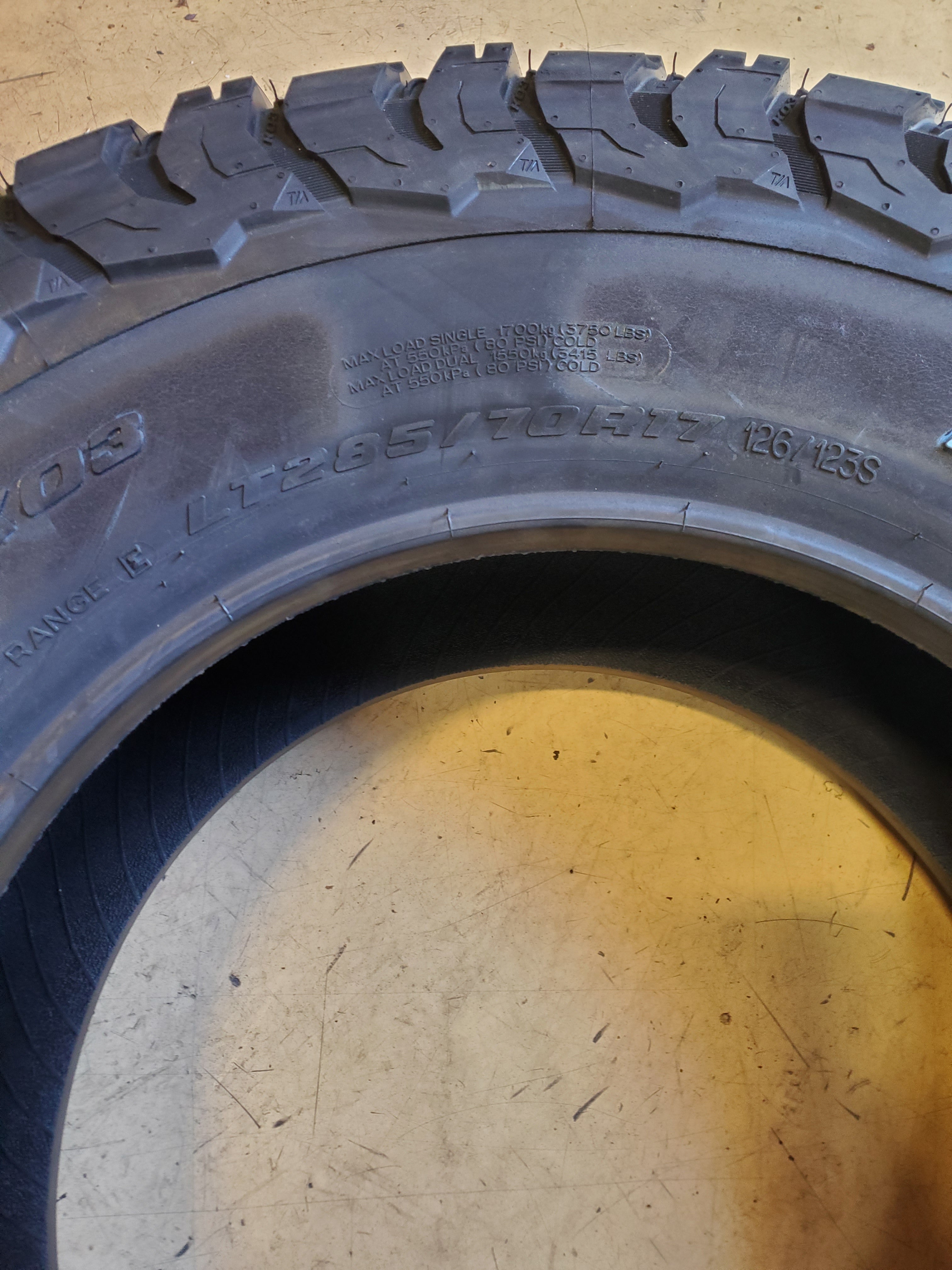 (KSL only) BFGOODRICH ALL-TERRAIN T/A KO3 RWL LT 285 70 17 126/123S 10PLY TIRE 19795