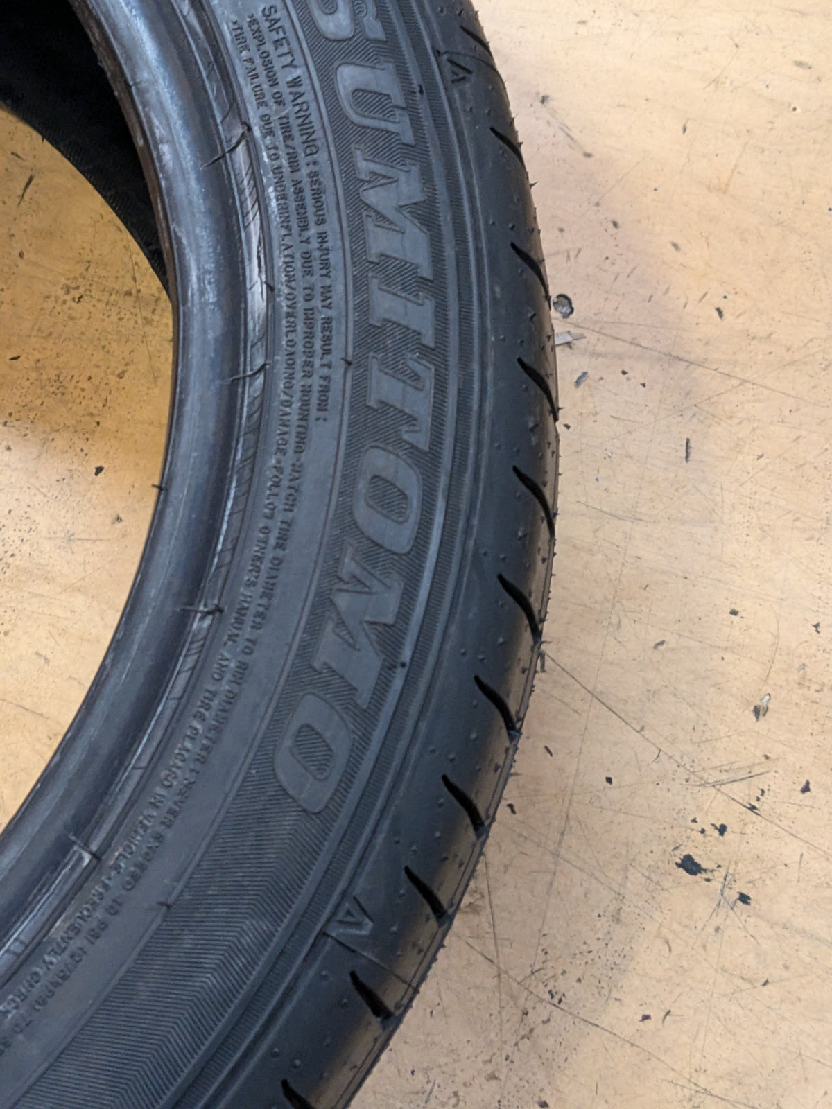 SUMITMO HTR Z5 P 245 45 17 99Y XL ALL SEASON TIRE HTR55