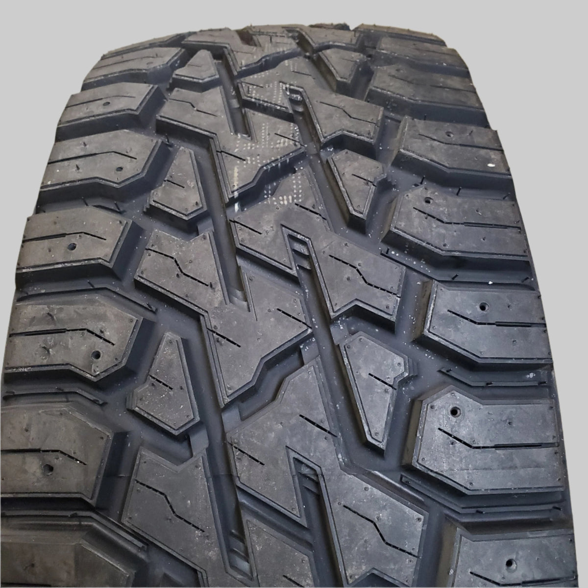 VENOM POWER TRAIL HUNTER RT LT 285 55 20 122/119R LRE 10PLY RUGGED TERRAIN TIRE CVPTHRT06