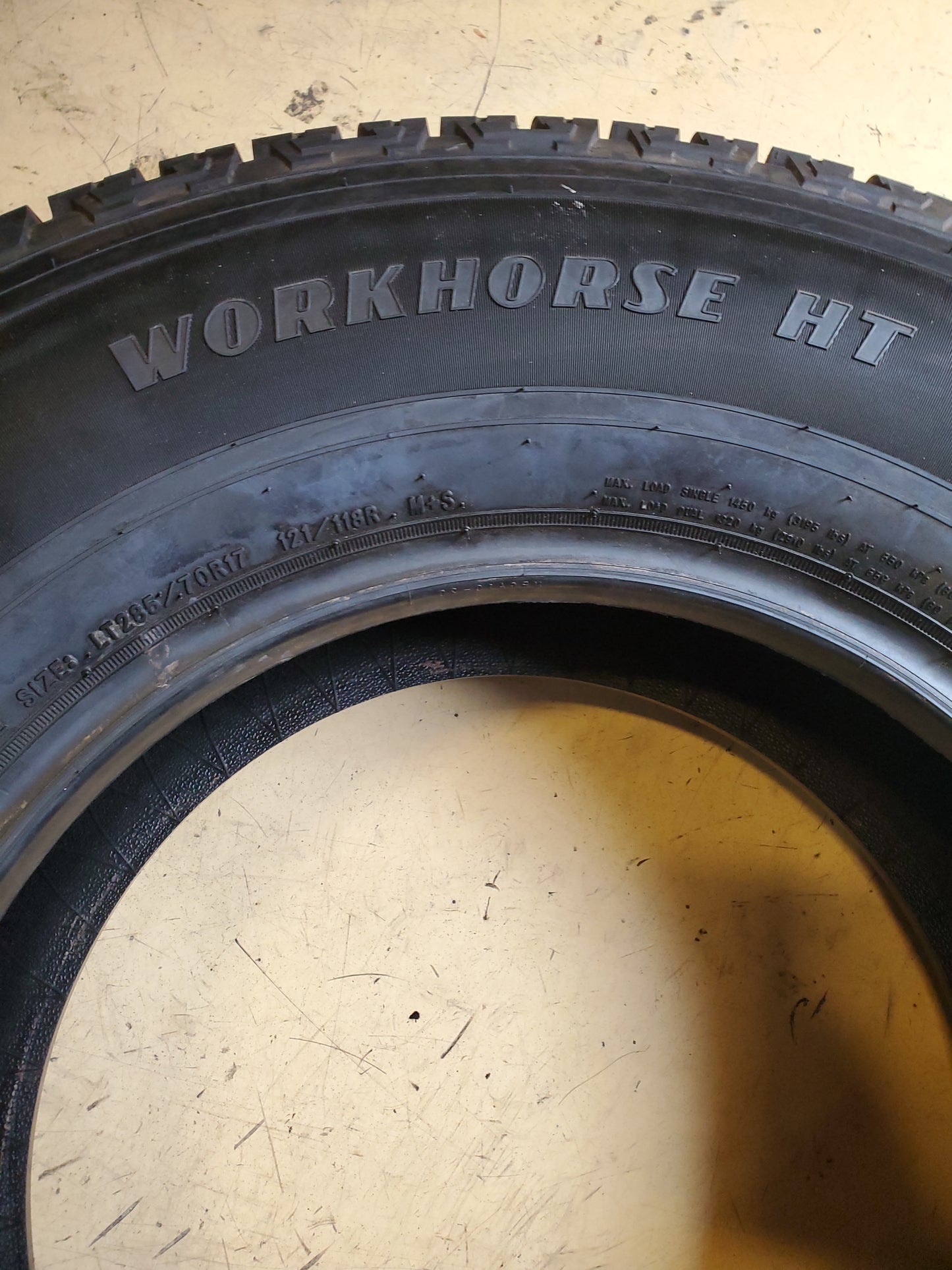GOODYEAR WRANGLER WORKHORSE HT LT 285 70 17 121/118R 10PLY TIRE 131096944