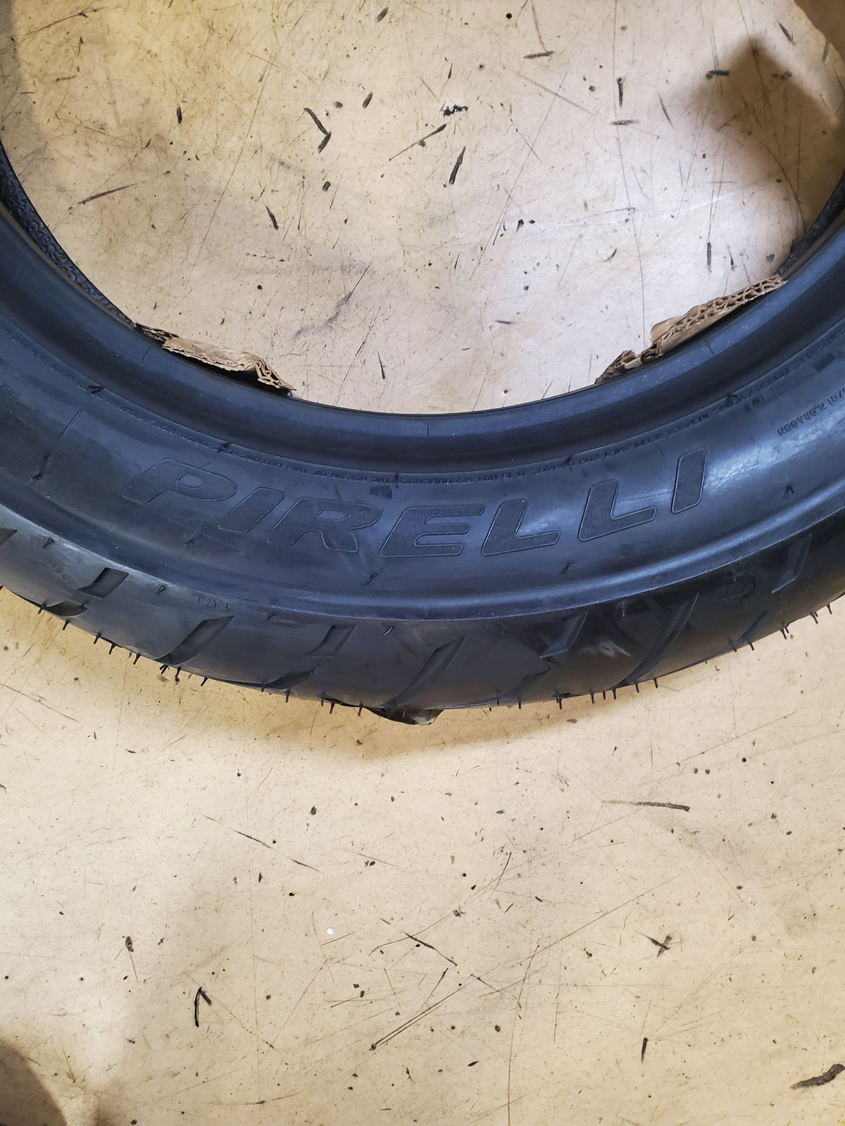 PIRELLI NIGHT DRAGON BSW 130 90 16 73H FRONT MOTORCYCLE TIRE 2902500
