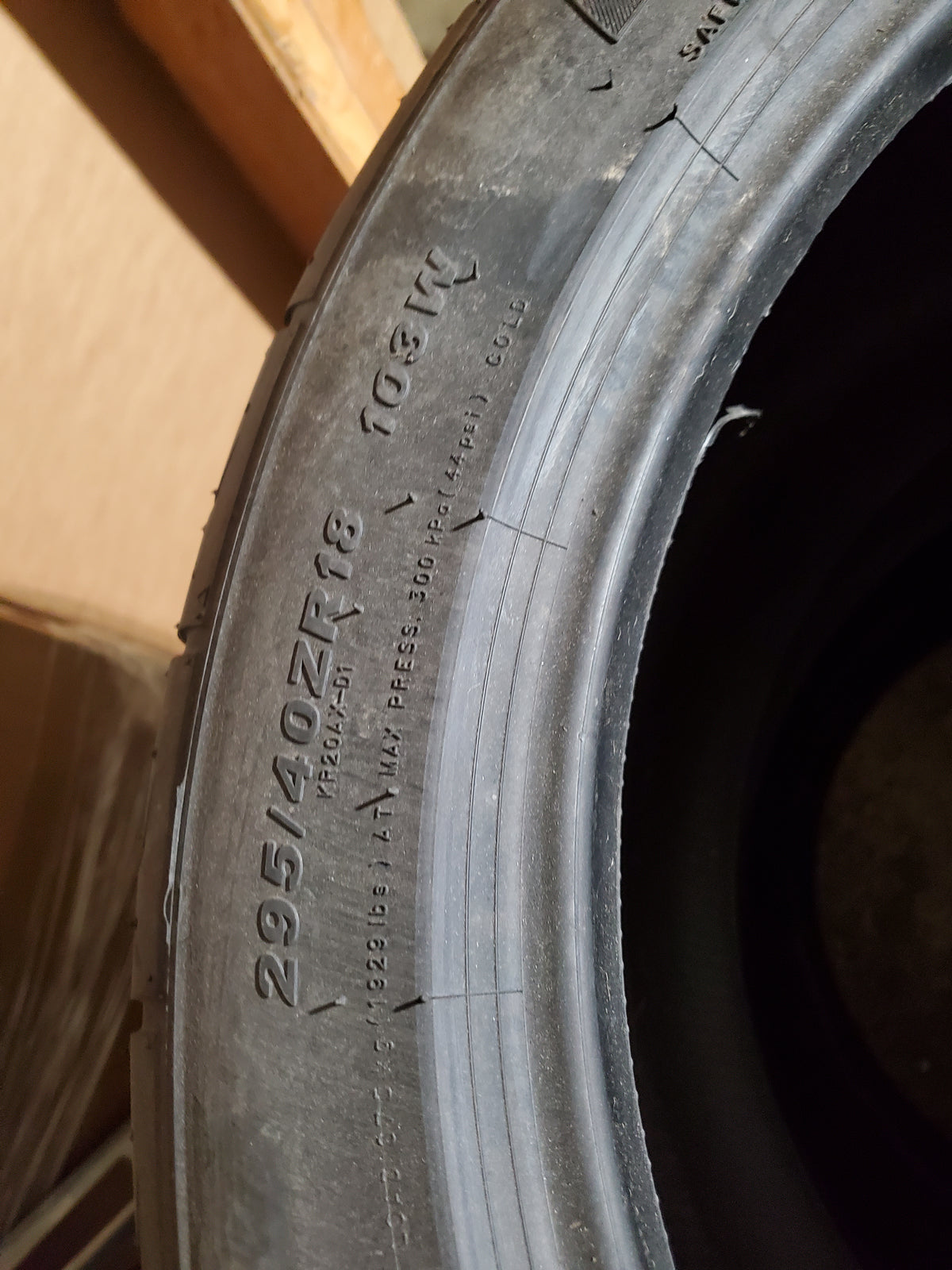 KENDA VEZDA UHP MAX SUMMER KR20A BSW P 295 40 18 103W RACING TIRE 20AX06