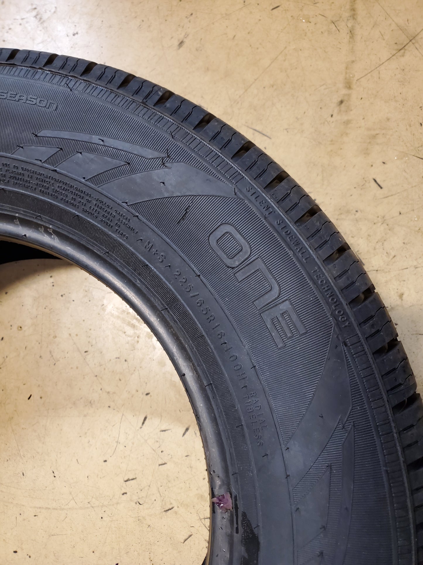 NOKIAN ONE BSW P 225 65 16 100H ALL SEASON TIRE T431348