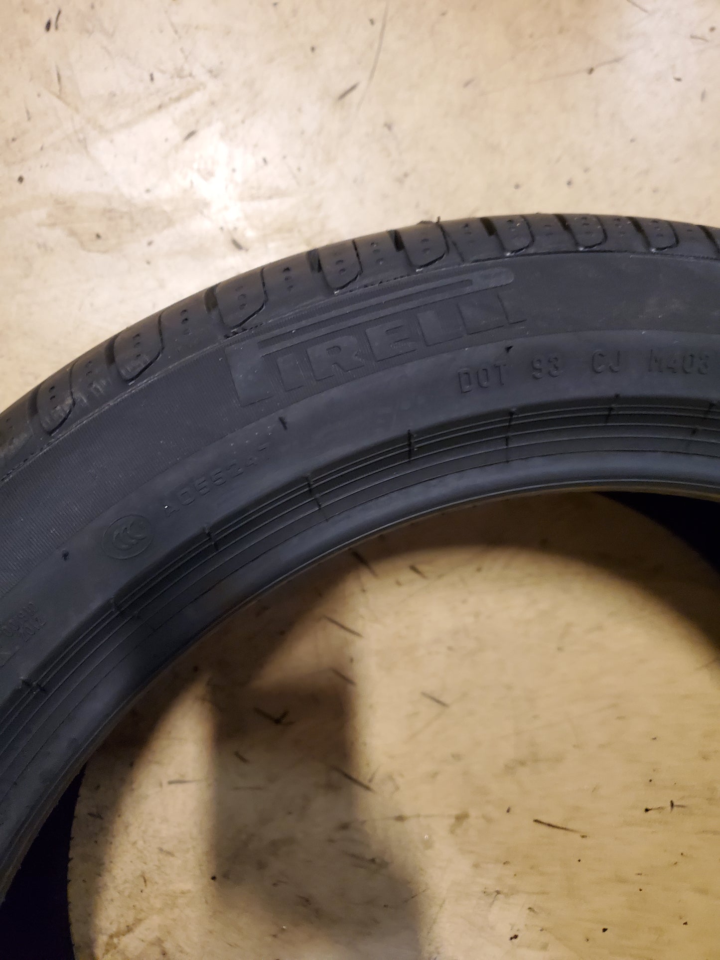 PIRELLI CINTURATO P7 BSW P 225 45 17 91Y UHP TIRE 2040300