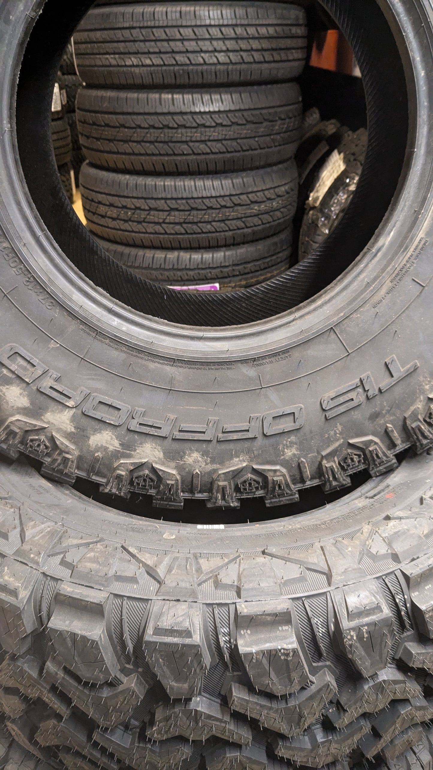 HERCULES TIS OFFROAD BSW LT 37 12.5 17 128Q 10PLY MUD TERRAIN TIRE 98749