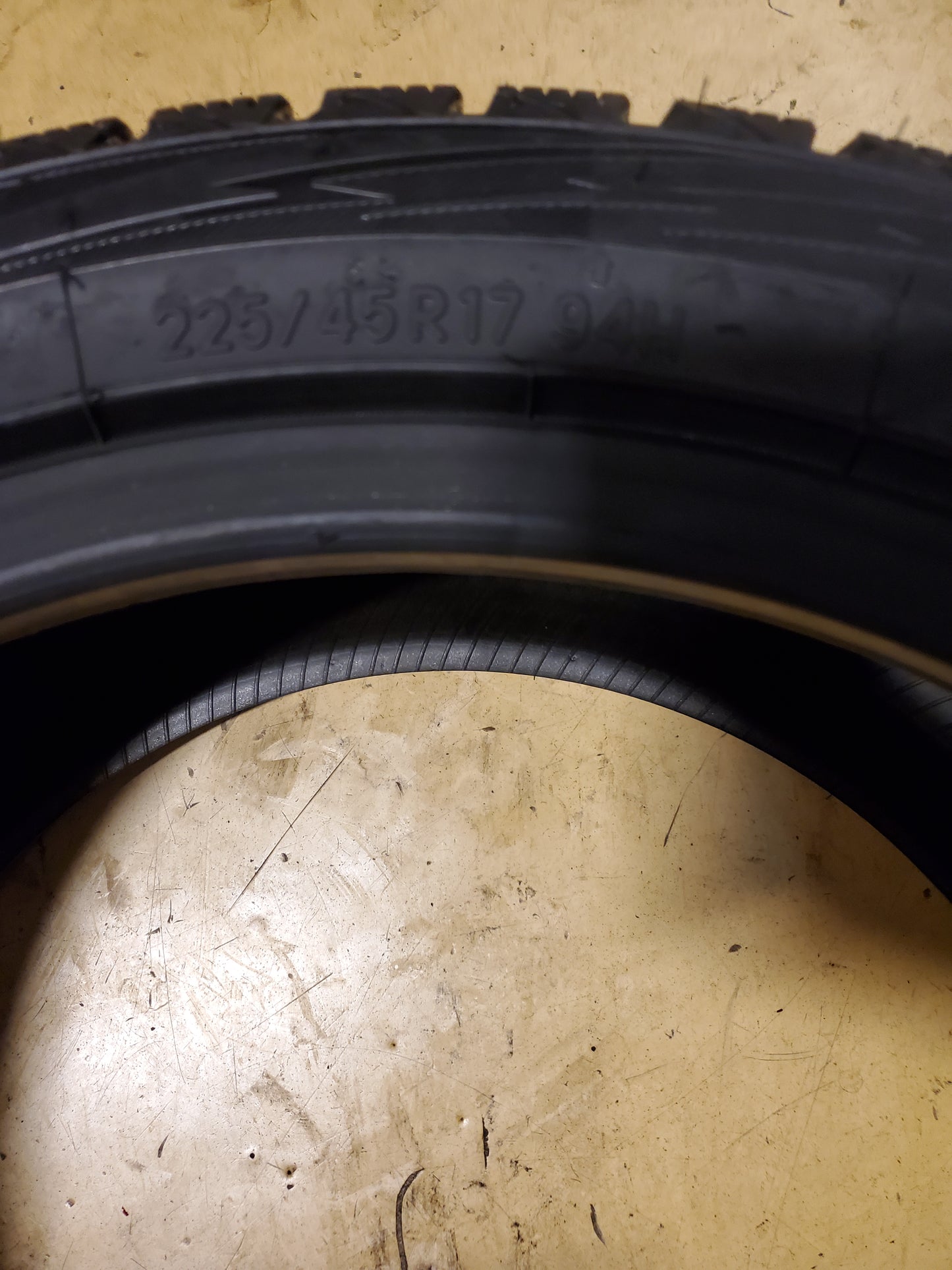 TOYO OBSERVE GSI-6 HP BSW P 225 45 17 94H WINTER TIRE 142640