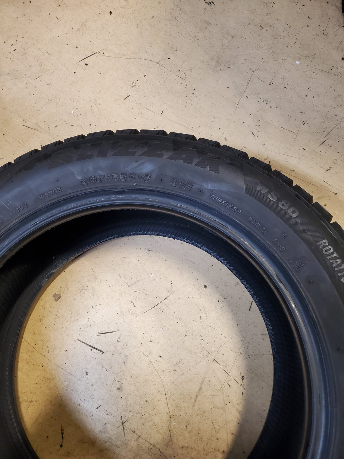 4 USED OS BRIDGESTONE BLIZZAK WS80 BSW P 205 55 16 91H WINTER TIRE 013006