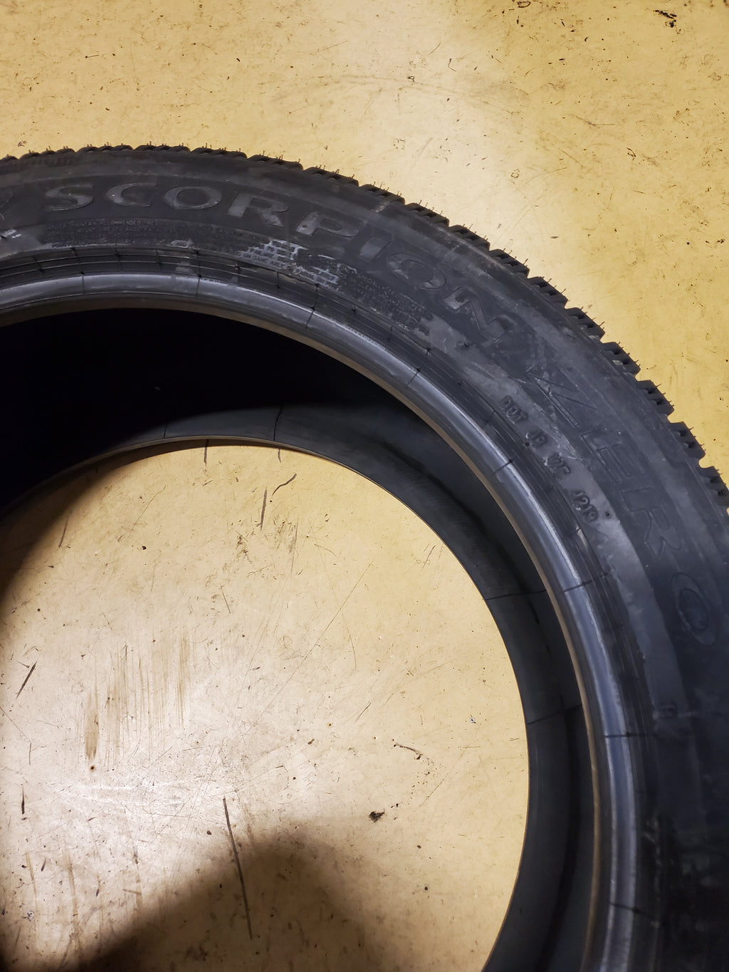 PIRELLI SCORPION ZERO BSW P 295 40 21 111V XL ALL SEASON TIRE 1721900