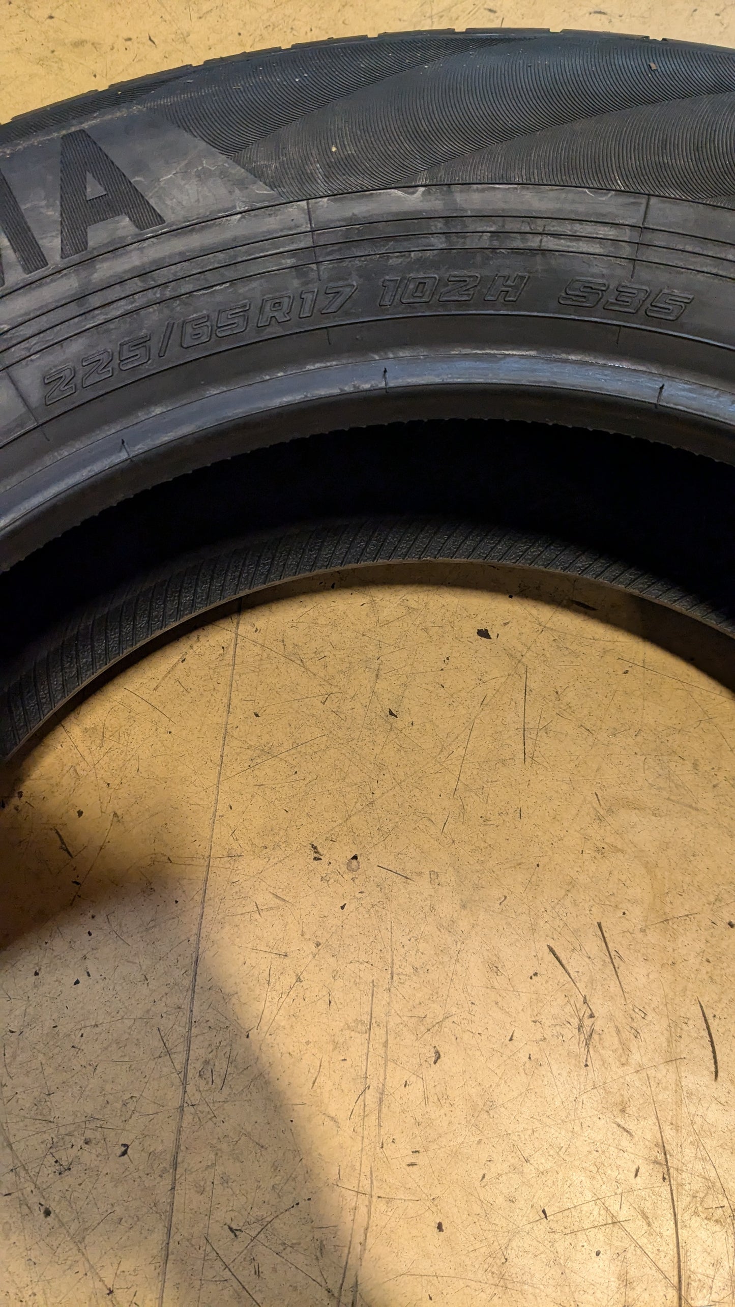 2 YOKOHAMA AVID ASCEND GT  BSW P 225 65 17 102H ALL SEASON TIRE 110132755