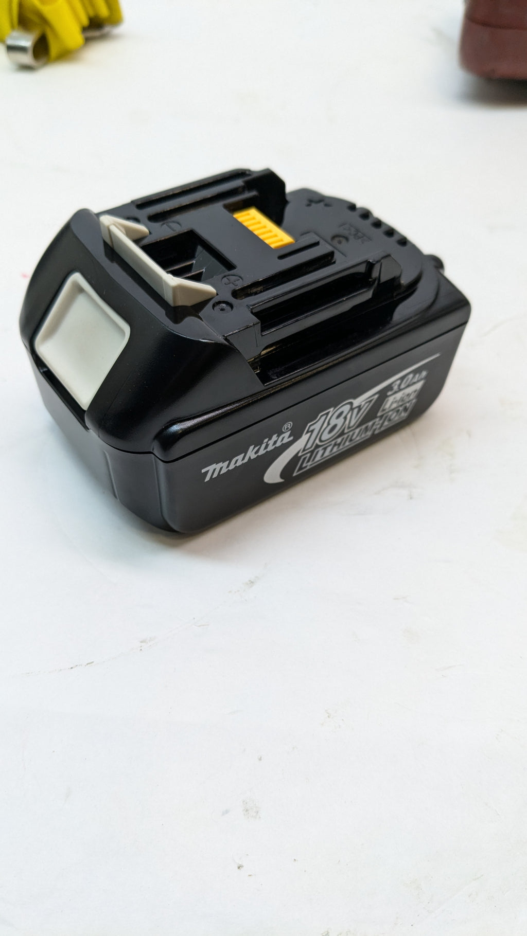 BURNDY PATRIOT 750 SERIES CRIMPER WITH CHARGER AND NEW BATTERY
