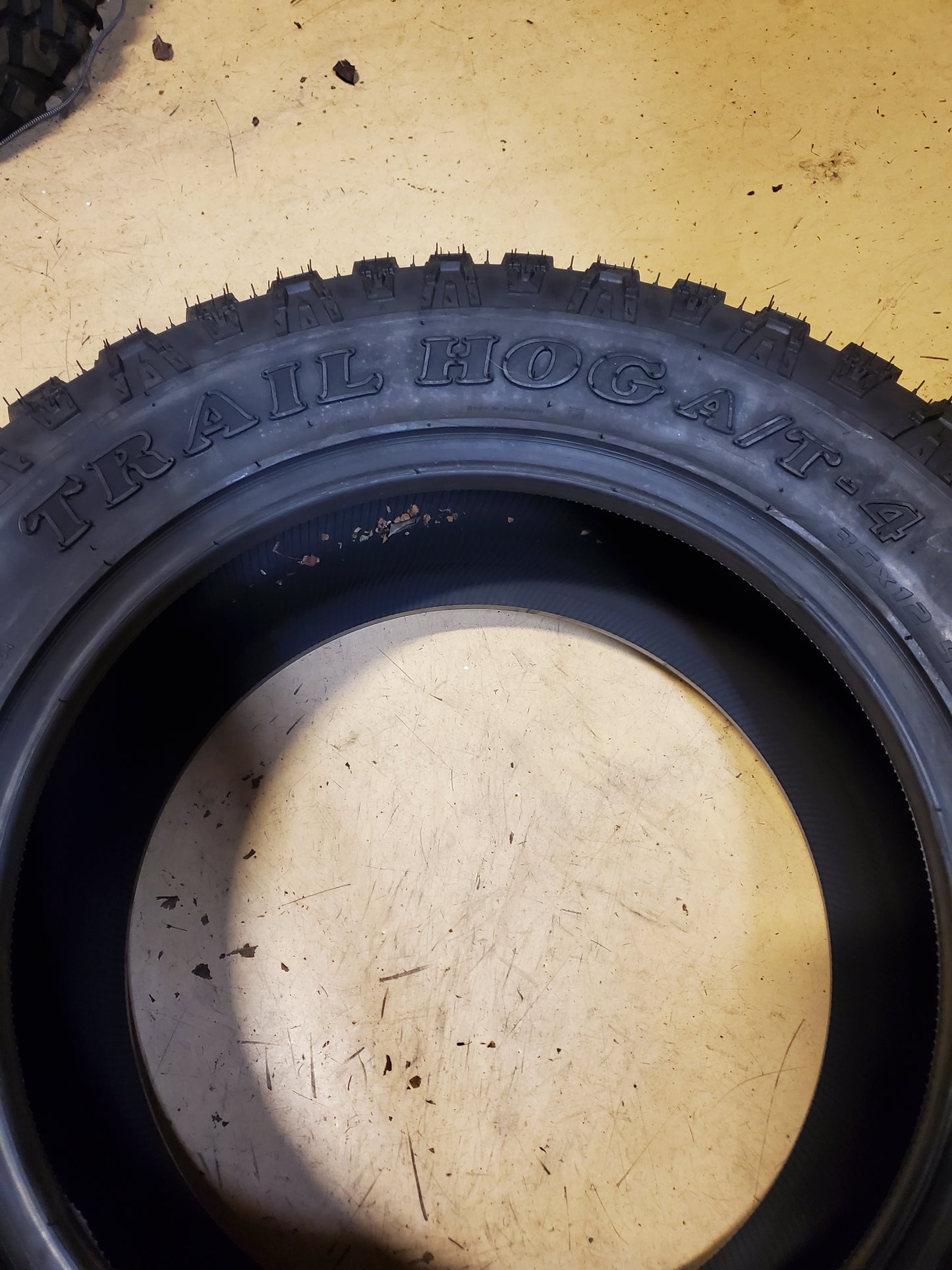 KANATI TRAIL HOG A/T-4 BSW LT 35 12.5 20 121Q 10PLY ALL TERRAIN TIRE LTH2035125E