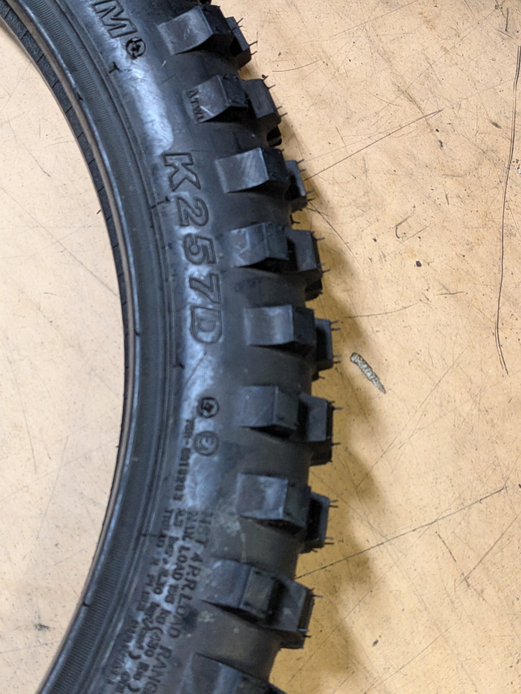 KENDA KLASSIC K257D 3.00 21 51M FRONT MOTORCYCLE TIRE 042572136B0