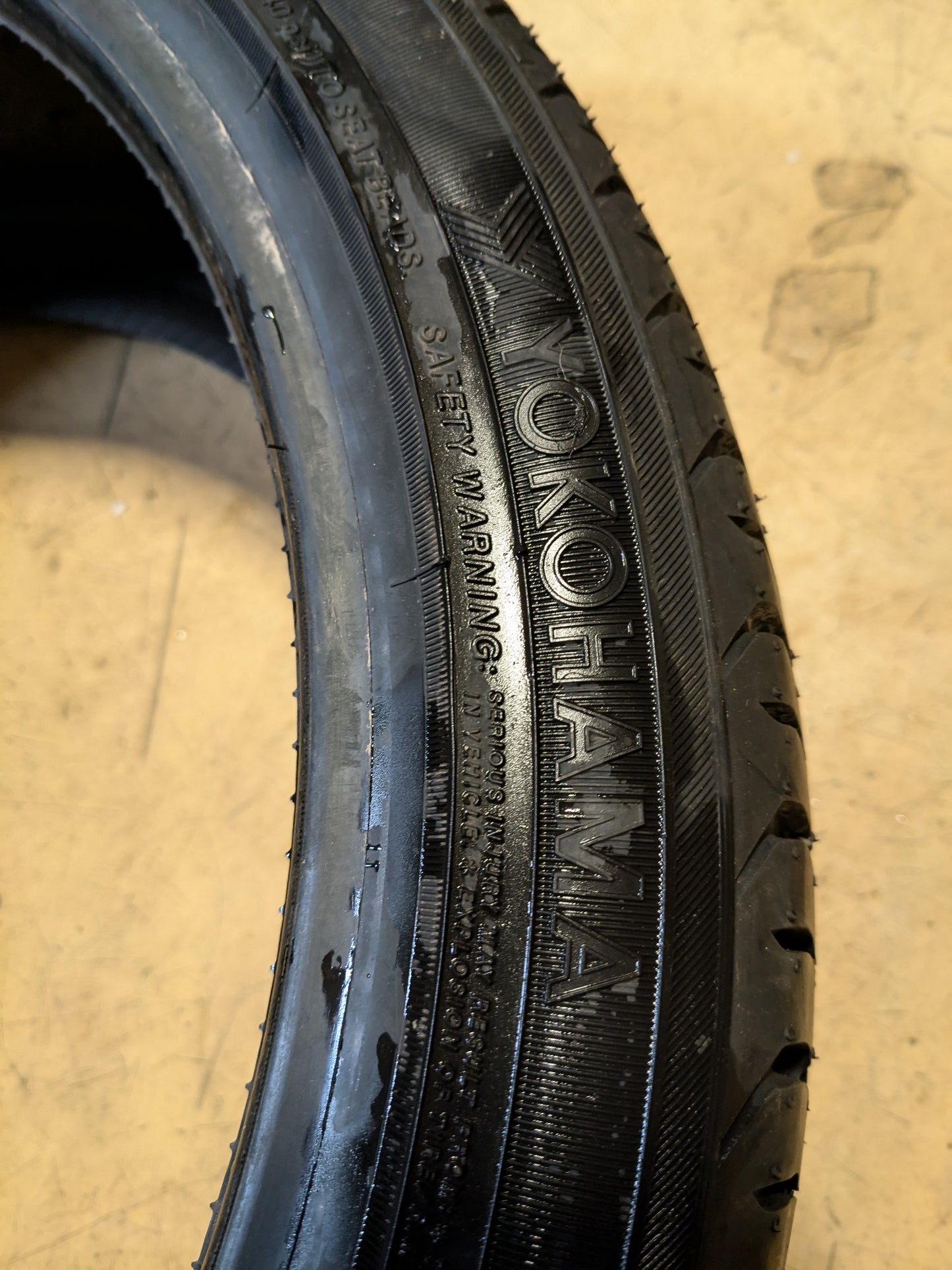 YOKOHAMA ADVAN SPORT A/S PLUS BSW P 225 40 18 92Y XL UHP ALL SEASON TIRE 110140629