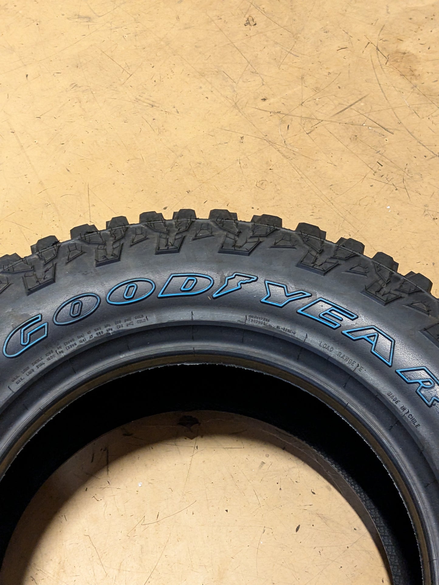 2 GOODYEAR WRANGLER ULTRATERRAIN A/T BSW LT 285 65 18 125Q LRE 10 PLY ALL TERRAIN TIRE 400199779