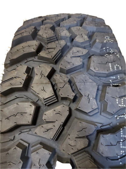 MASTERTRACK BADLANDS M/T BSW LT 285 75 16 126/123Q 10PLY MUD TIRE MASTMT001S1