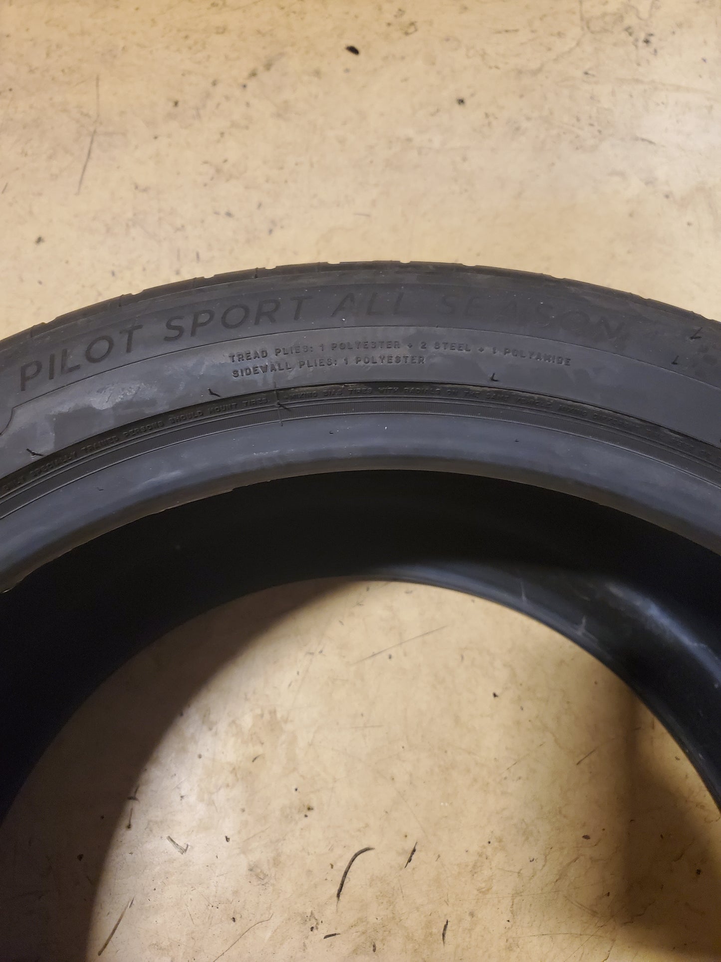 MICHELIN PILOT SPORT ALL SEASON 4 BSW P 285 35 19 103Y XL  TIRE 17656