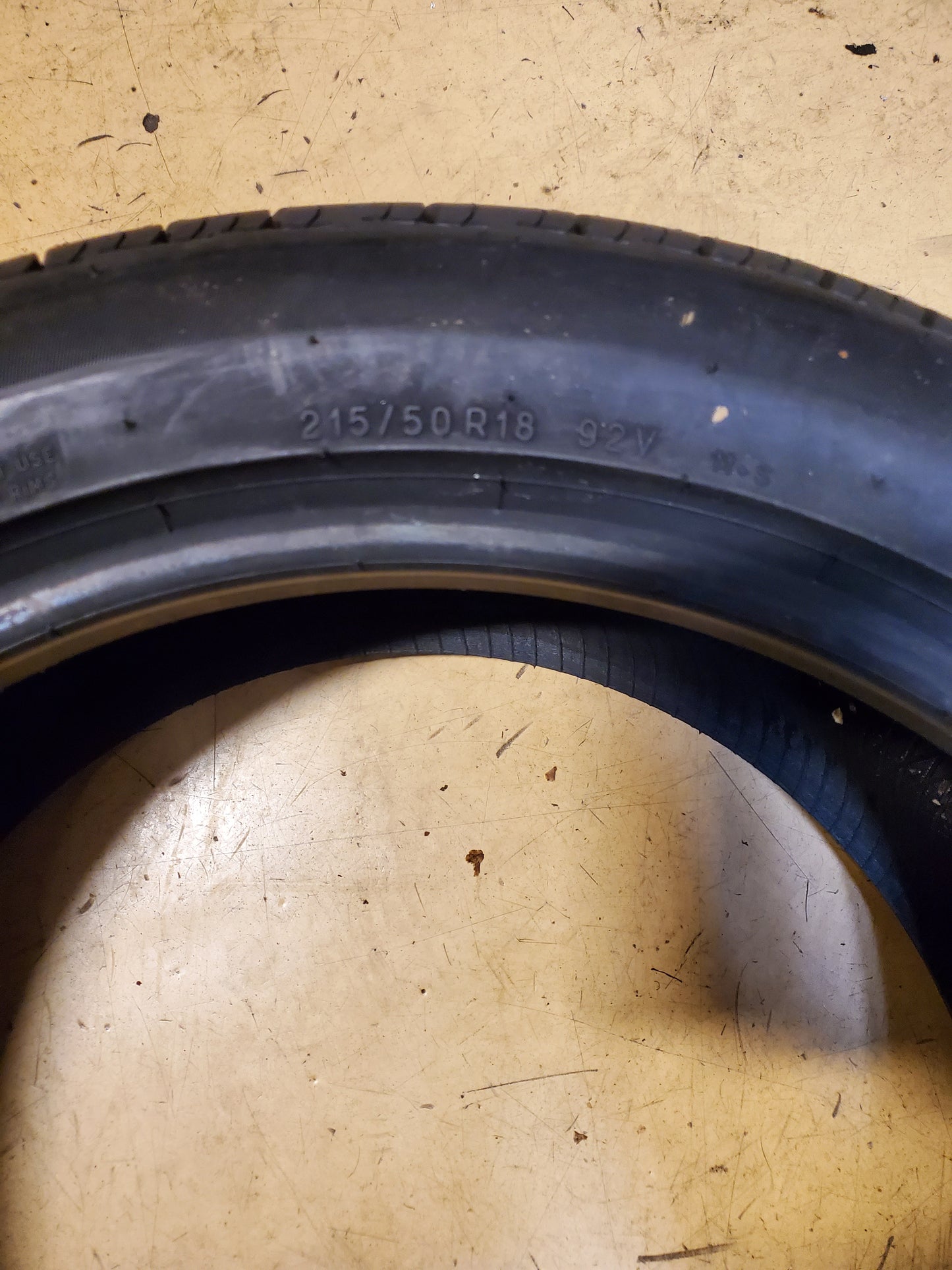 2 UNIROYAL TIGER PAW TOURING A/S BSW P 215 50 18 92V ALL SEASON TIRE 36583