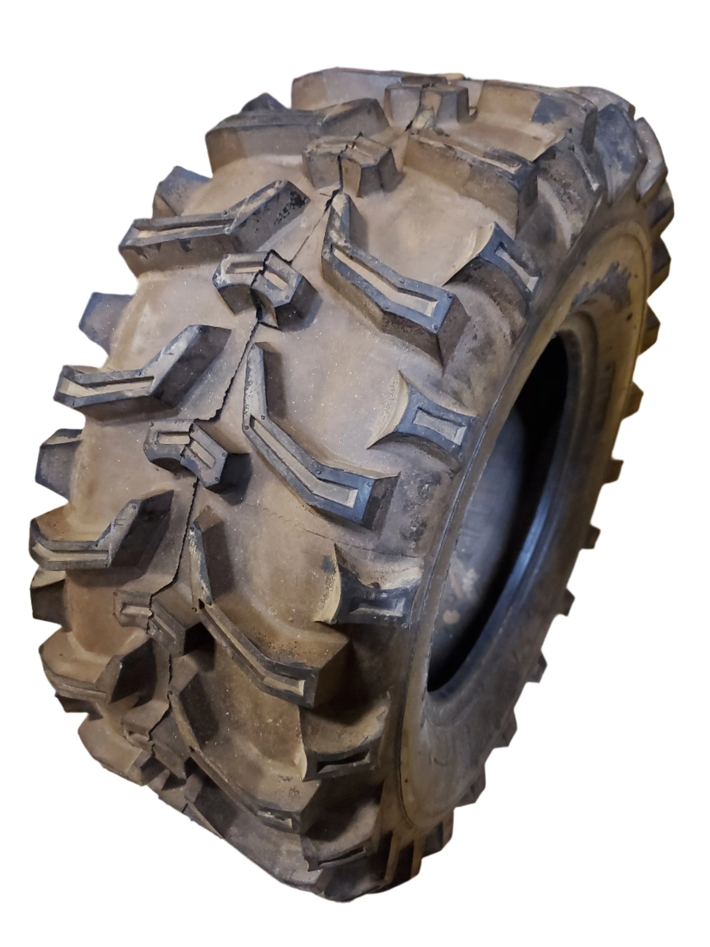 NOS VEE RUBBER GRIZZLY BSW 24 9 11 6PLY ATV/UTV TIRE A18929