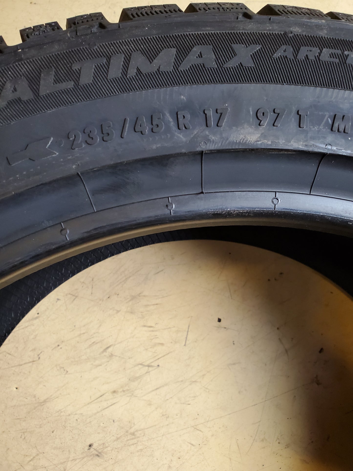 GENERAL ALTIMAX ARCTIC 12 BSW P 235 45 17 97T XL WINTER TIRE 15503060000