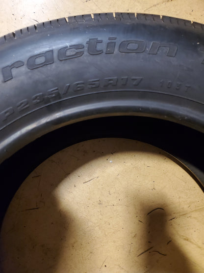 NOS BFGOODRICH TRACTION T/A SPORT BSW P 235 65 17 103T ALL SEASON TIRE 50496