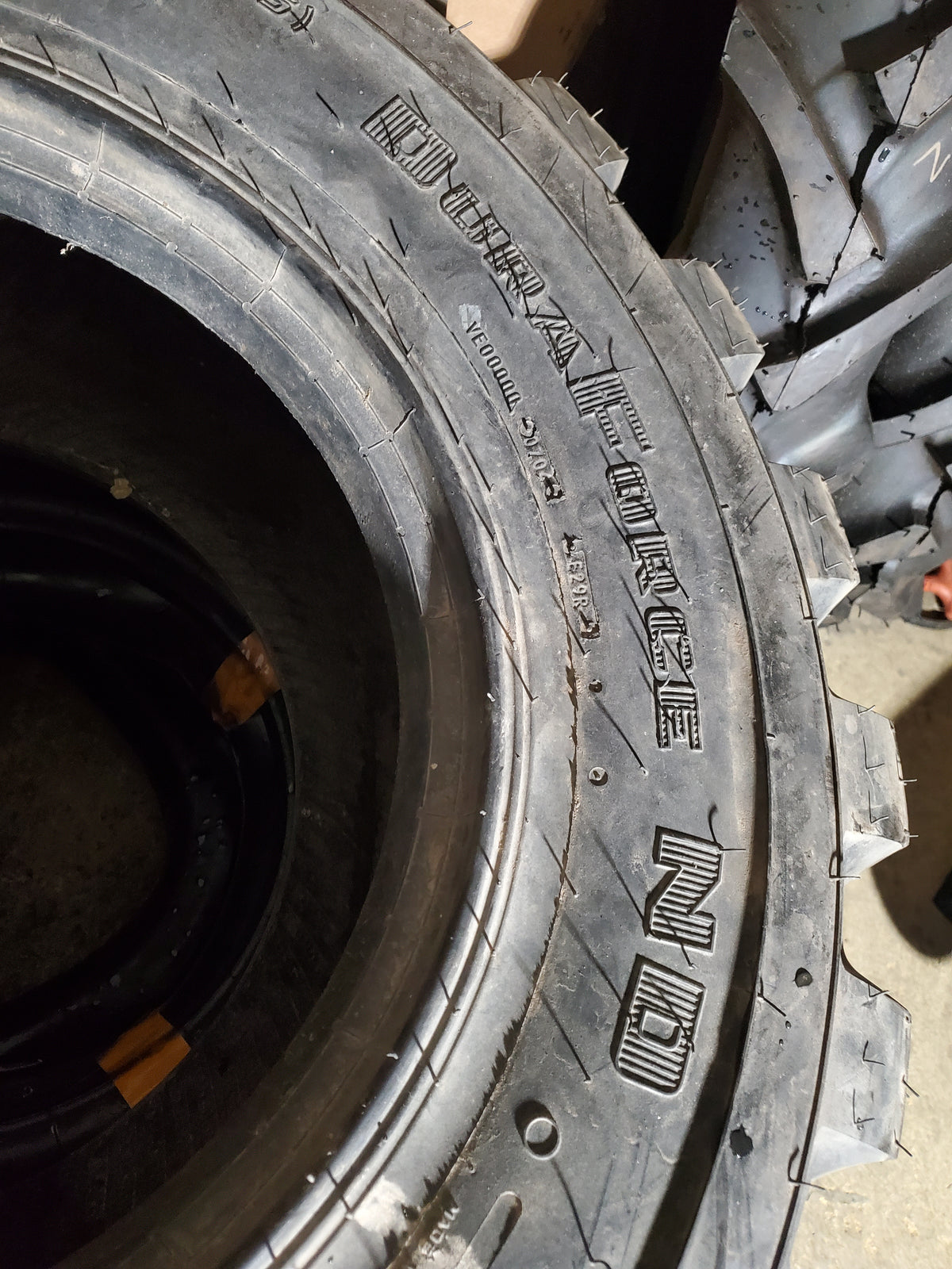 NOS FIRESTONE DURAFORCE ND NHS BSW  14 17.5 10PLY HEAVY EQUIPMENT TIRE 361666